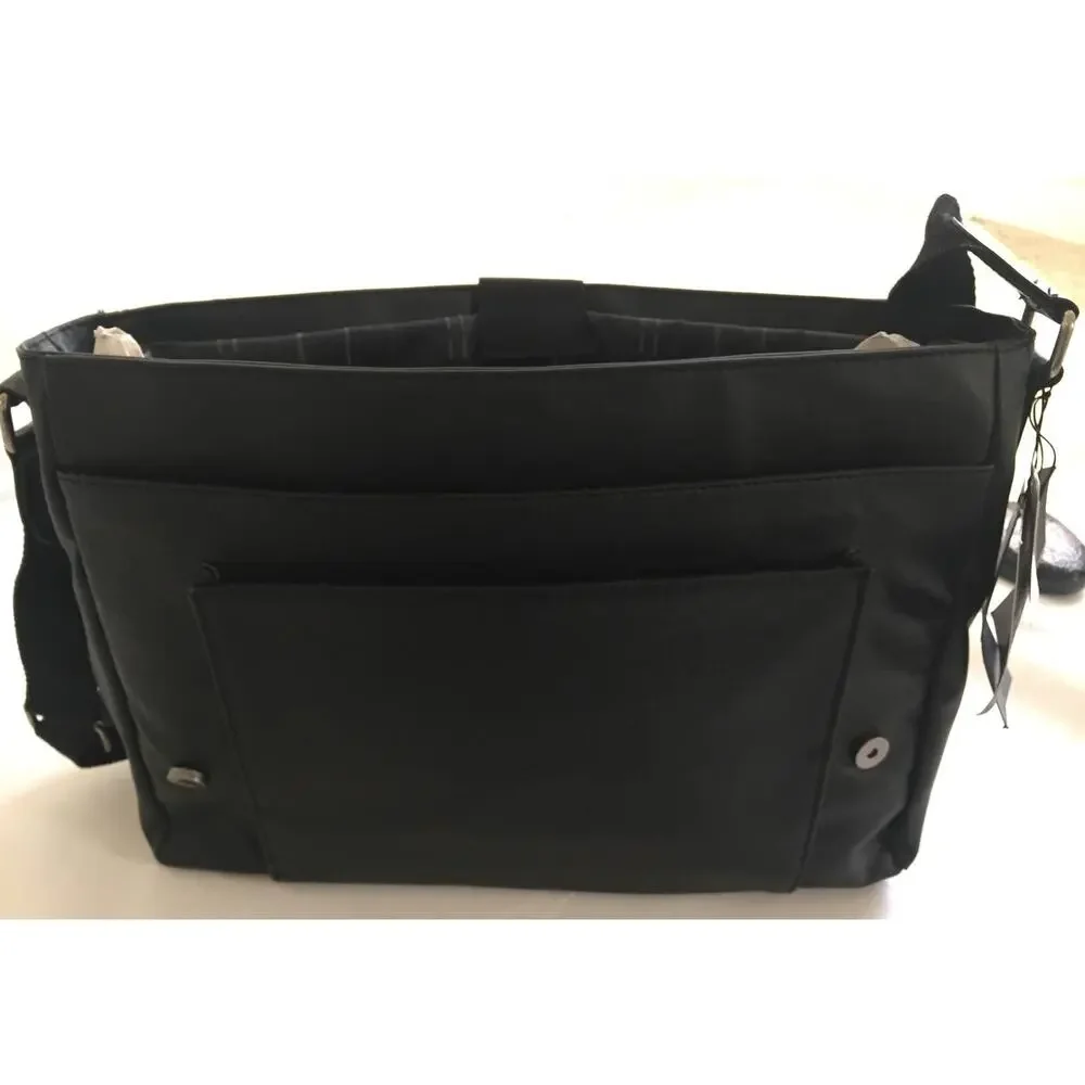 Kenneth‎ Cole Reaction Laptop Computer Case/Bag with Sox Logo Embossed